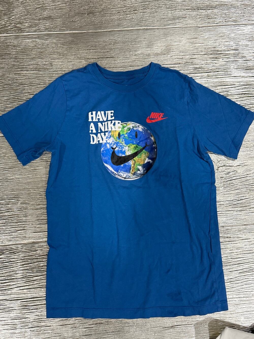Have A Nike Day Boy's Size XL T-Shirt